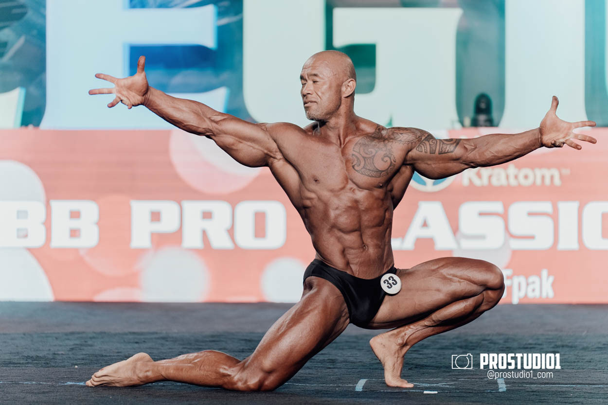 CLASSIC MEN’S PHYSIQUE. Photo & Video Production Studio #1