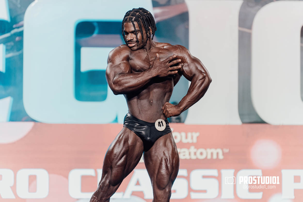 CLASSIC MEN’S PHYSIQUE. Photo & Video Production Studio #1