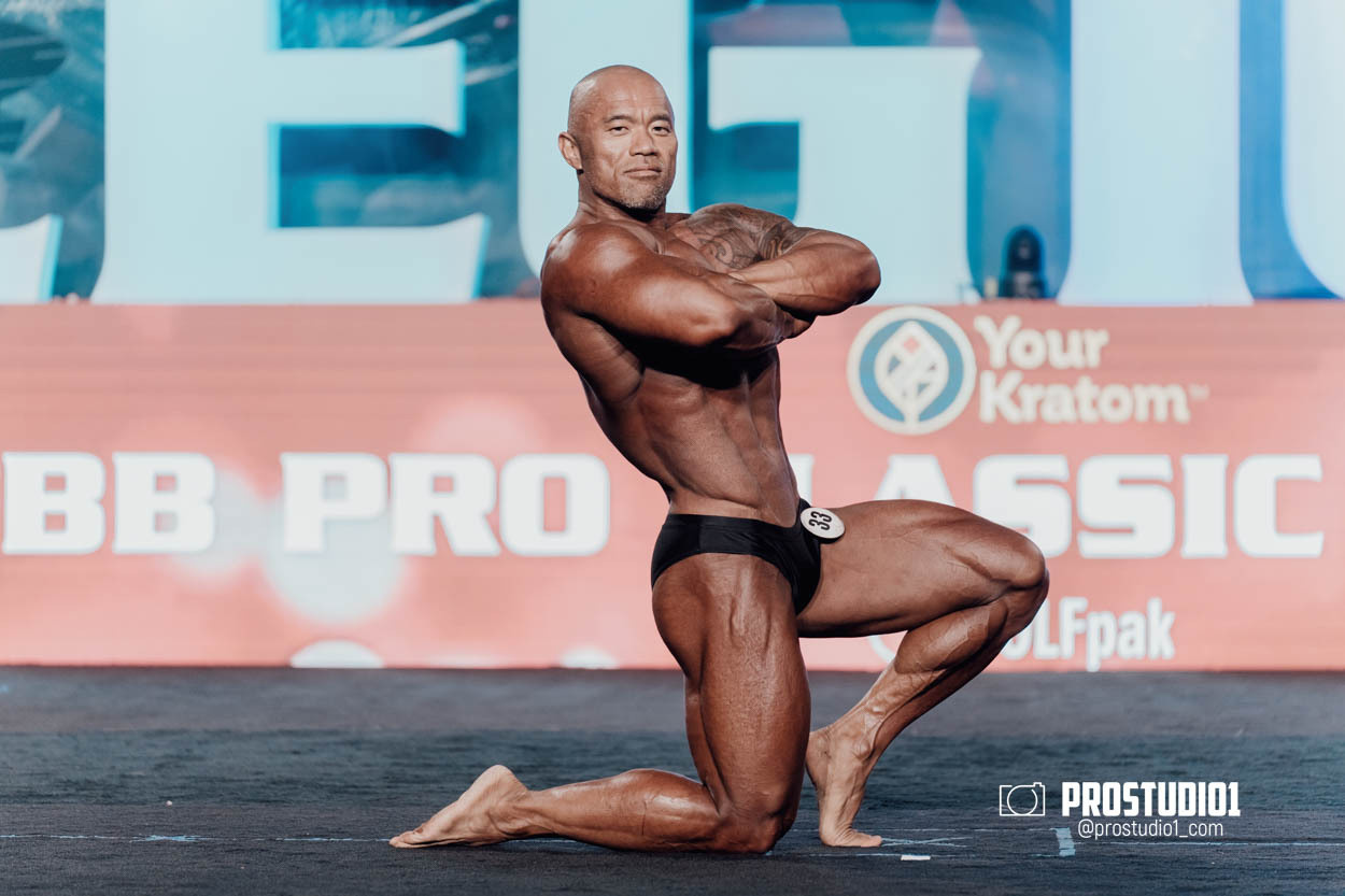 CLASSIC MEN’S PHYSIQUE. Photo & Video Production Studio #1