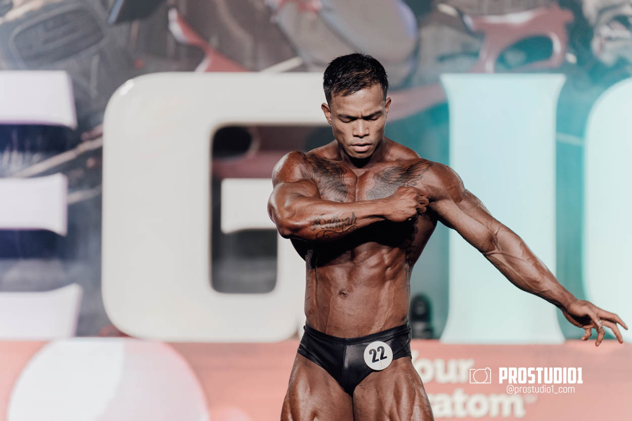 CLASSIC MEN’S PHYSIQUE. Photo & Video Production Studio #1