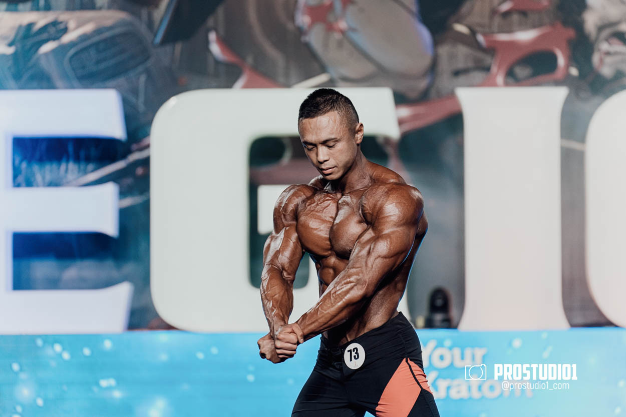 MEN’S PHYSIQUE. Photo & Video Production Studio #1