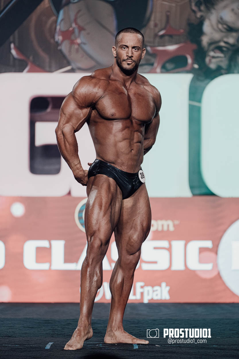 CLASSIC MEN’S PHYSIQUE. Photo & Video Production Studio #1