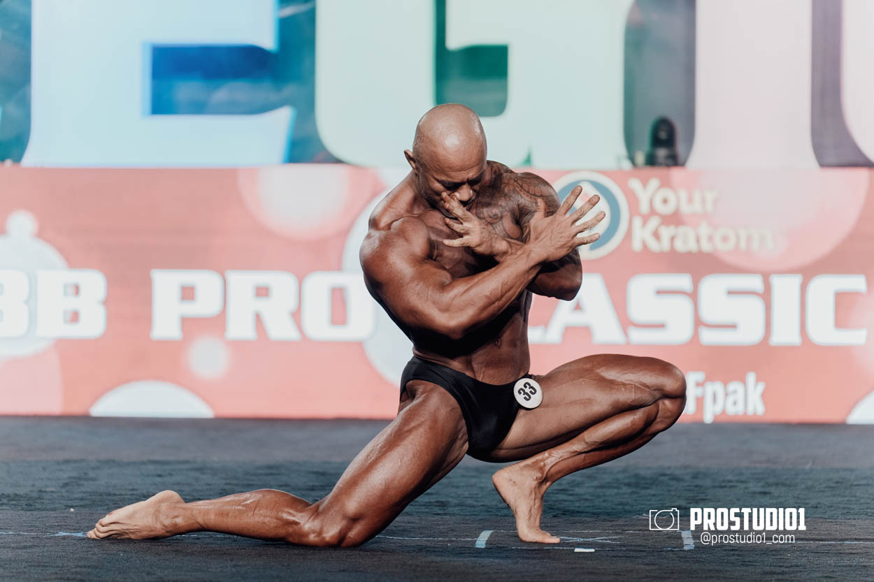 CLASSIC MEN’S PHYSIQUE. Photo & Video Production Studio #1