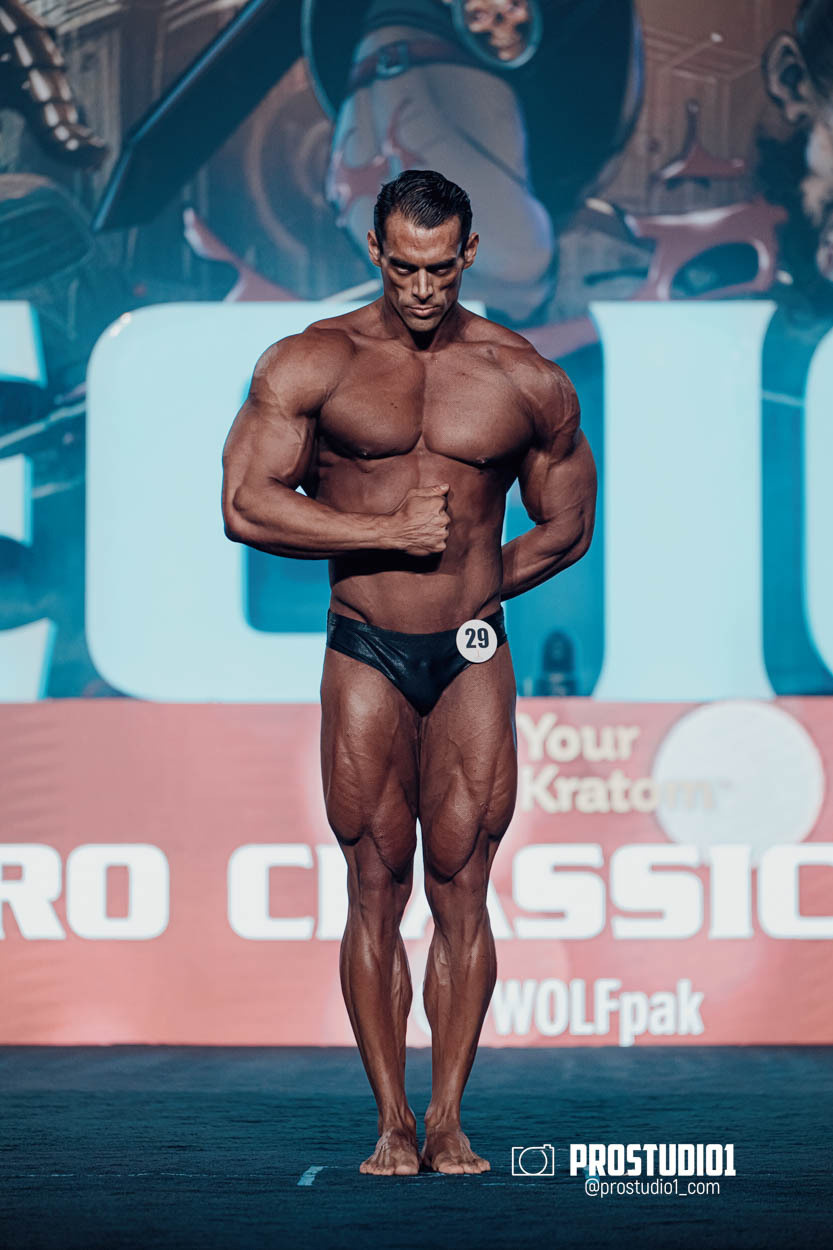 CLASSIC MEN’S PHYSIQUE. Photo & Video Production Studio #1