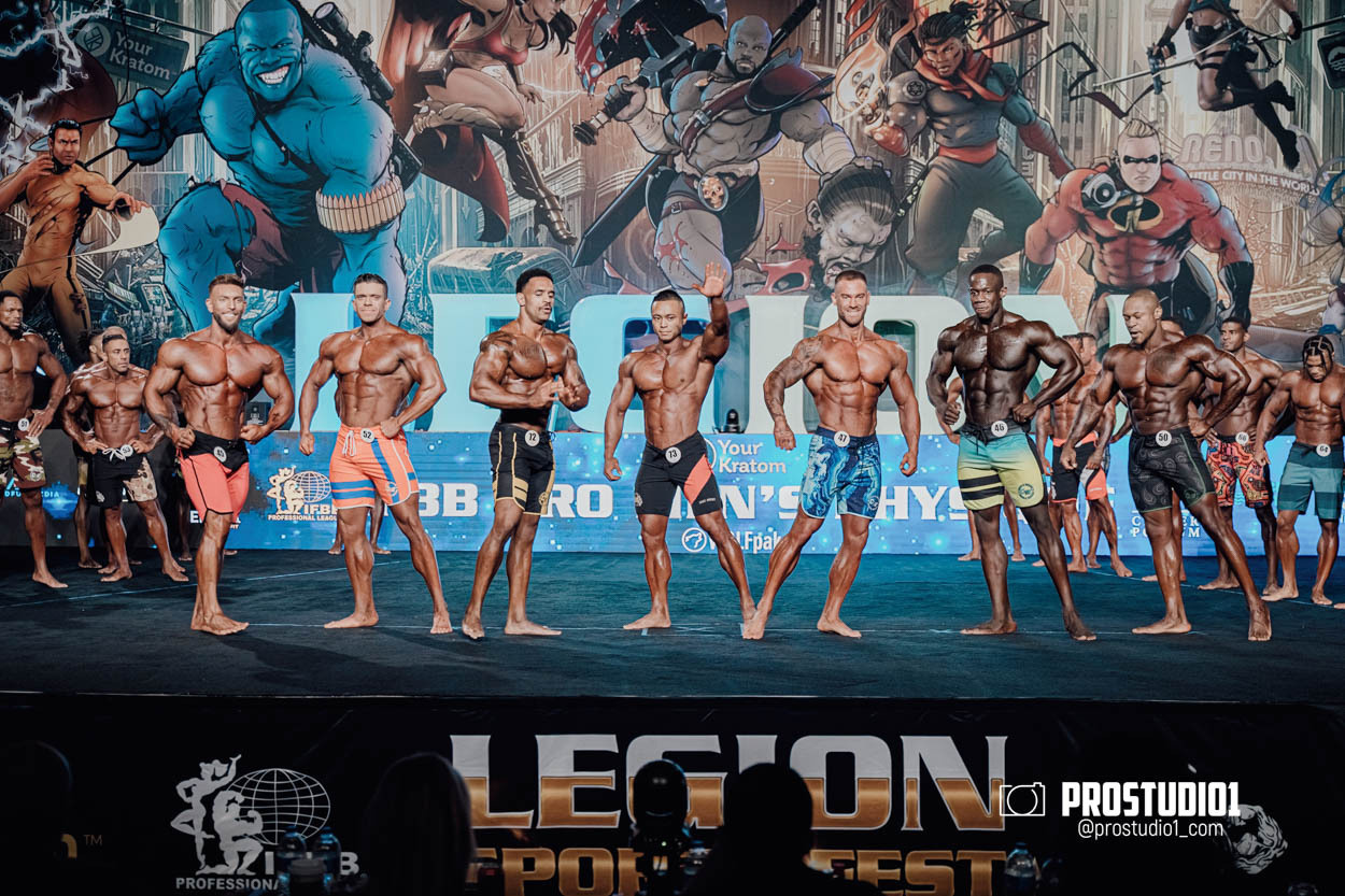 MEN’S PHYSIQUE. Photo & Video Production Studio #1