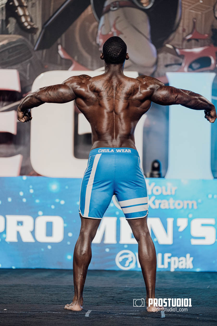 MEN’S PHYSIQUE. Photo & Video Production Studio #1