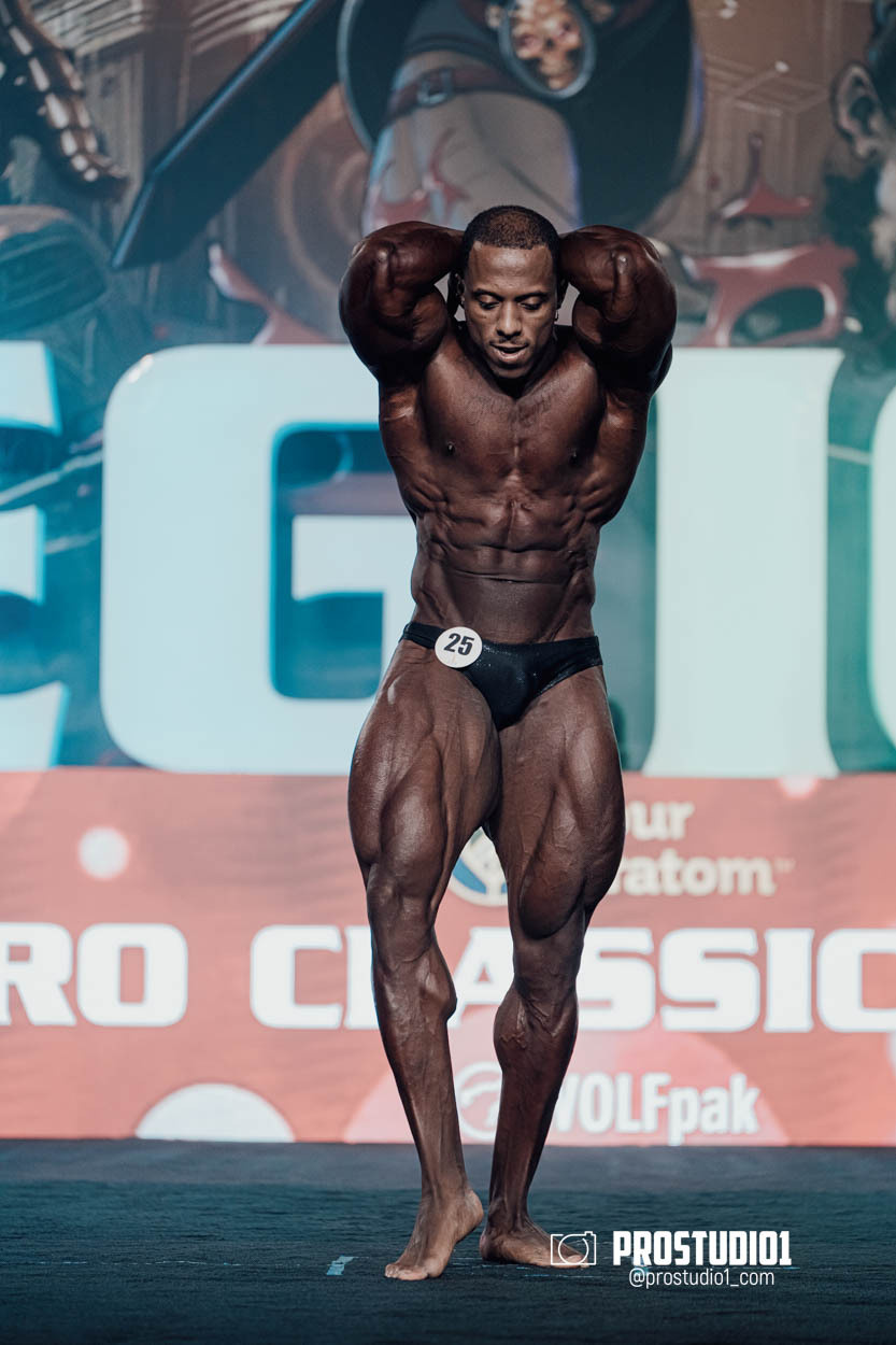 CLASSIC MEN’S PHYSIQUE. Photo & Video Production Studio #1