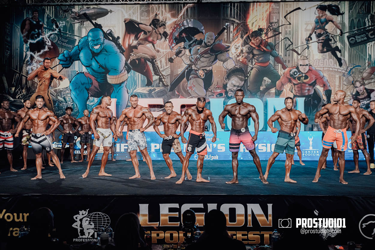 MEN’S PHYSIQUE. Photo & Video Production Studio #1