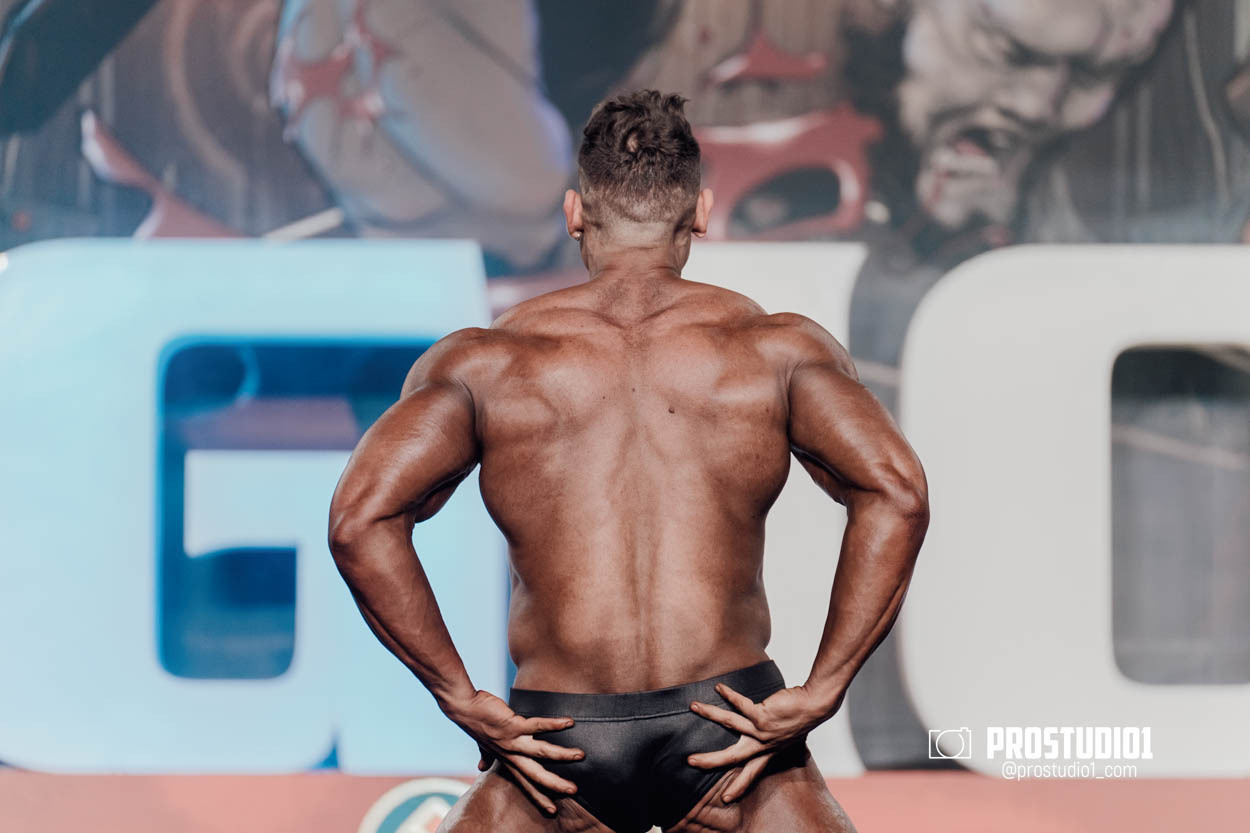 CLASSIC MEN’S PHYSIQUE. Photo & Video Production Studio #1