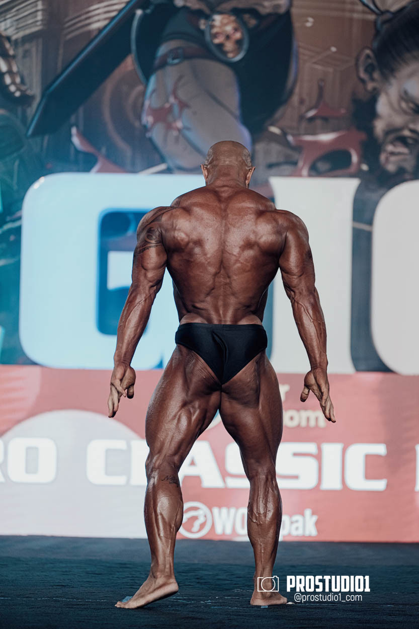 CLASSIC MEN’S PHYSIQUE. Photo & Video Production Studio #1