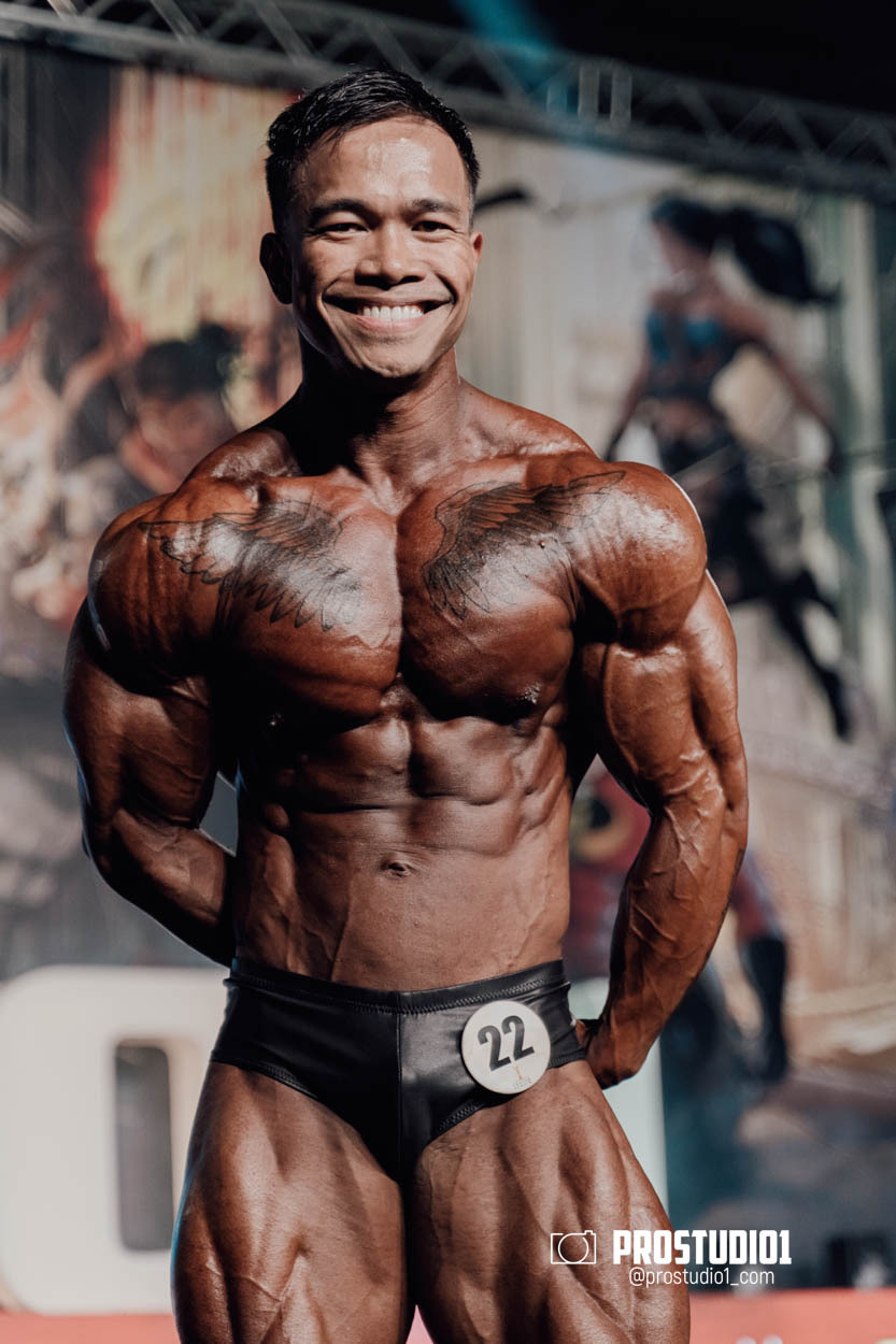 CLASSIC MEN’S PHYSIQUE. Photo & Video Production Studio #1