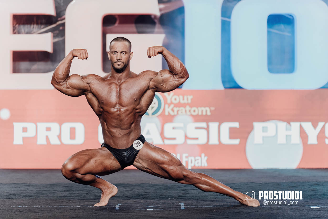 CLASSIC MEN’S PHYSIQUE. Photo & Video Production Studio #1