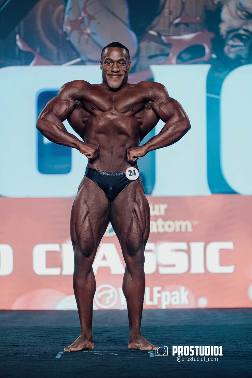 CLASSIC MEN’S PHYSIQUE. Photo & Video Production Studio #1
