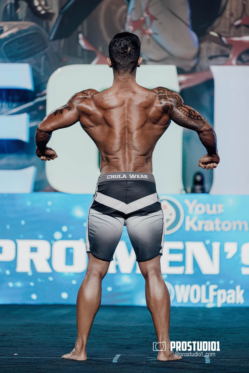 MEN’S PHYSIQUE. Photo & Video Production Studio #1