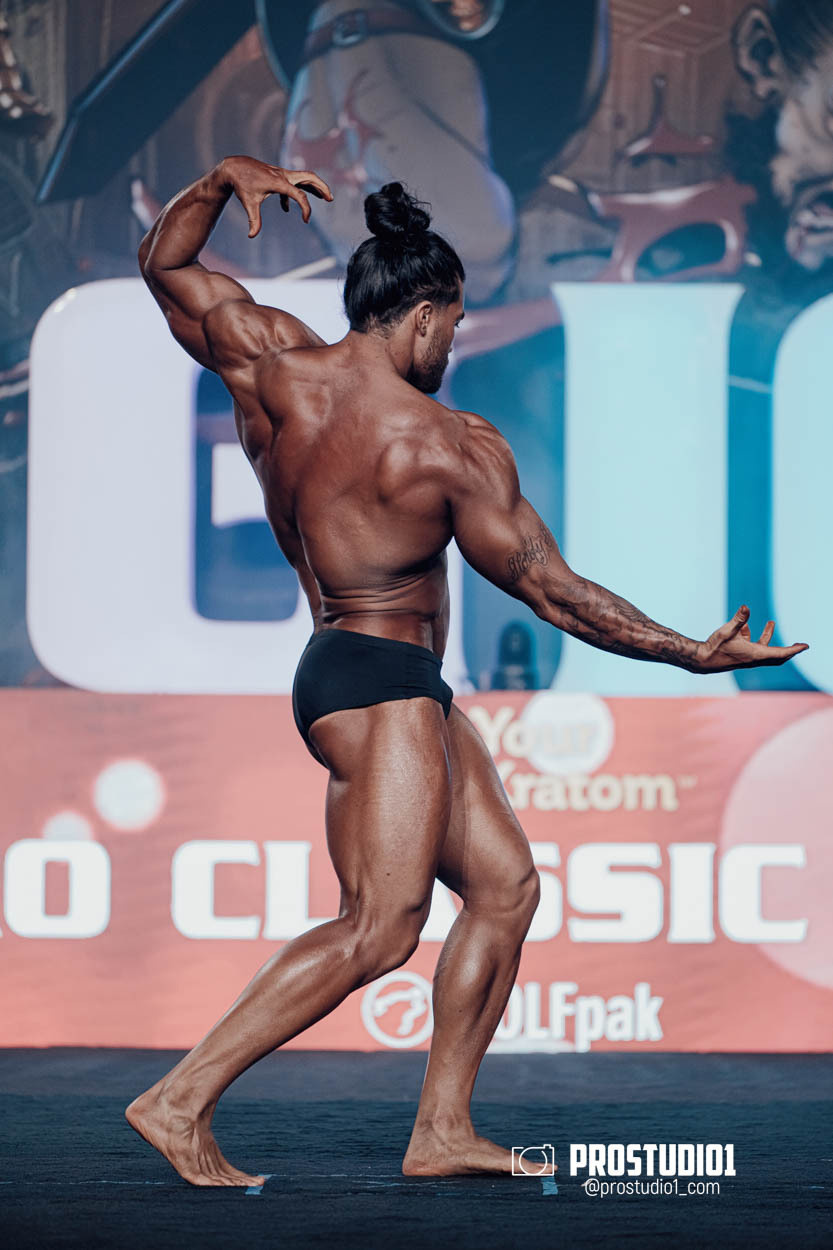 CLASSIC MEN’S PHYSIQUE. Photo & Video Production Studio #1