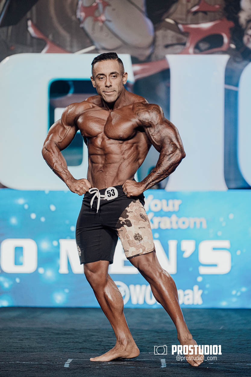 MEN’S PHYSIQUE. Photo & Video Production Studio #1