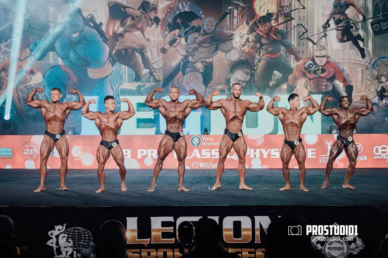 CLASSIC MEN’S PHYSIQUE. Photo & Video Production Studio #1