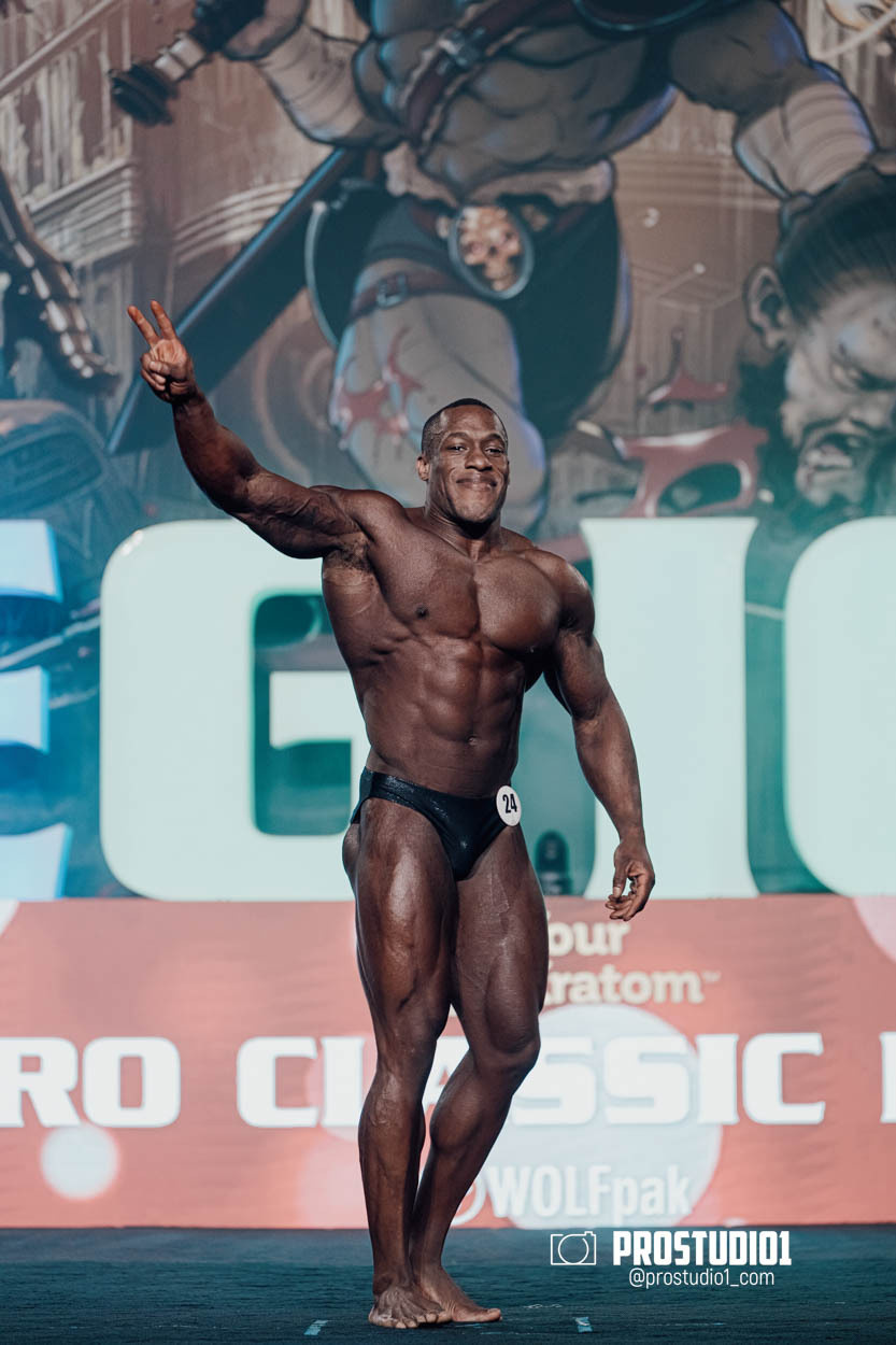CLASSIC MEN’S PHYSIQUE. Photo & Video Production Studio #1