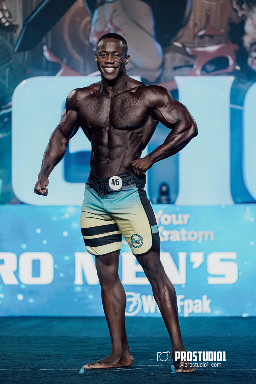 MEN’S PHYSIQUE. Photo & Video Production Studio #1