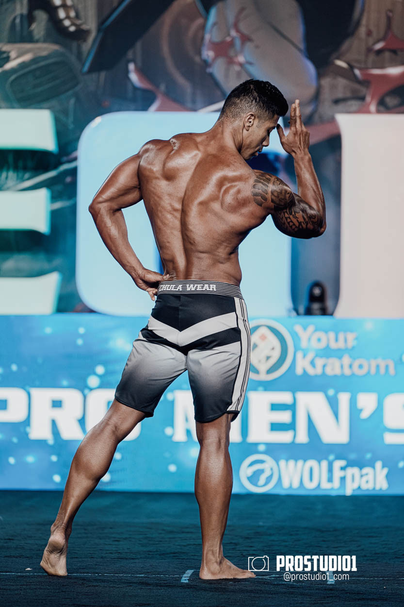 MEN’S PHYSIQUE. Photo & Video Production Studio #1