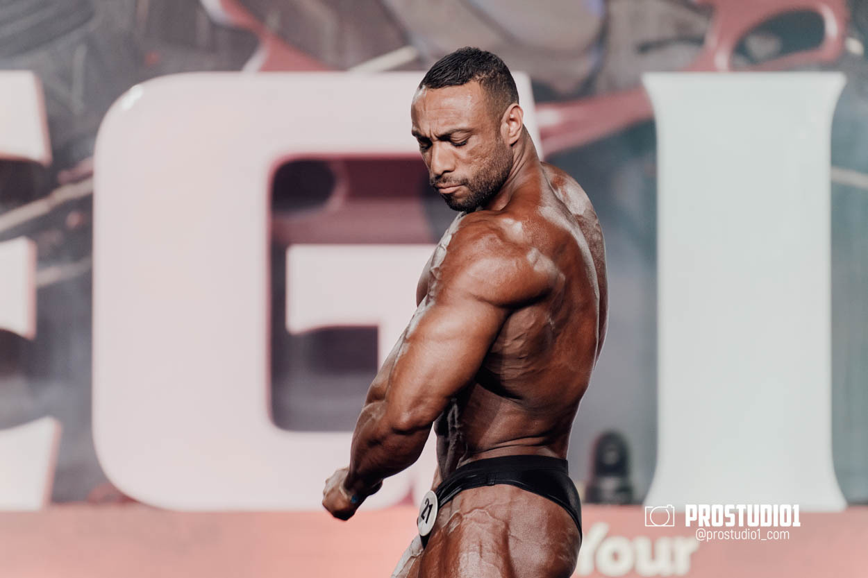 CLASSIC MEN’S PHYSIQUE. Photo & Video Production Studio #1