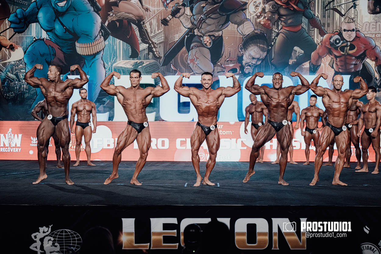 CLASSIC MEN’S PHYSIQUE. Photo & Video Production Studio #1