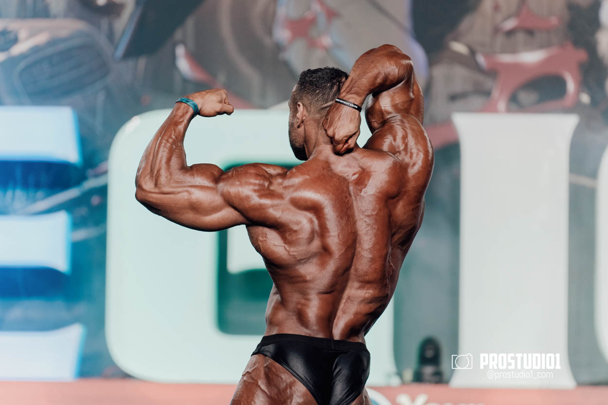 CLASSIC MEN’S PHYSIQUE. Photo & Video Production Studio #1