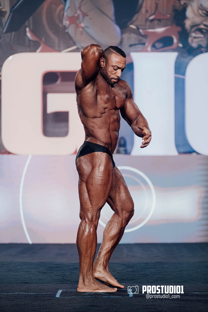 CLASSIC MEN’S PHYSIQUE. Photo & Video Production Studio #1