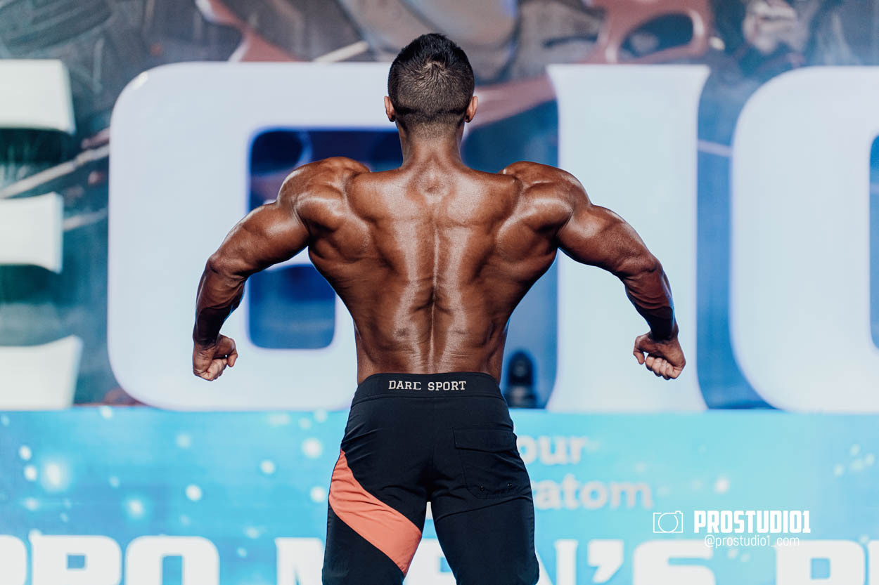 MEN’S PHYSIQUE. Photo & Video Production Studio #1