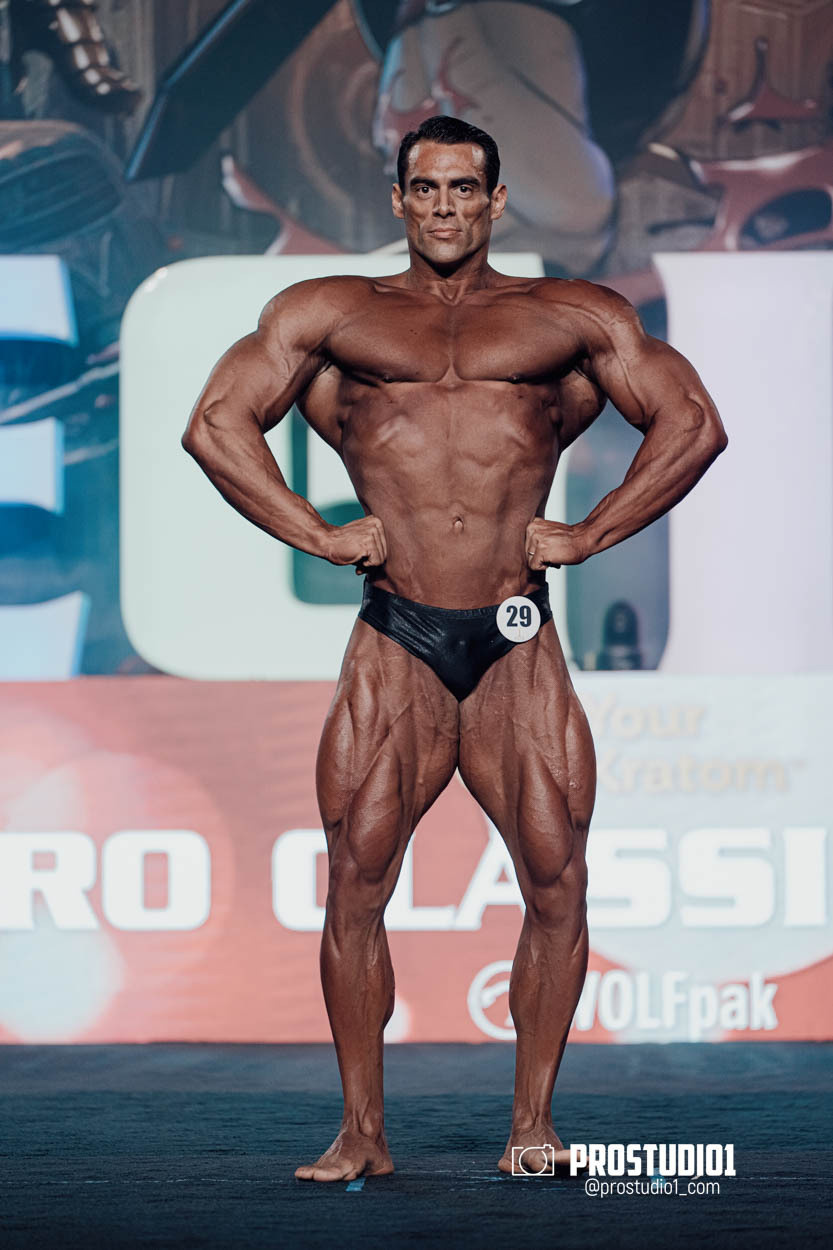 CLASSIC MEN’S PHYSIQUE. Photo & Video Production Studio #1
