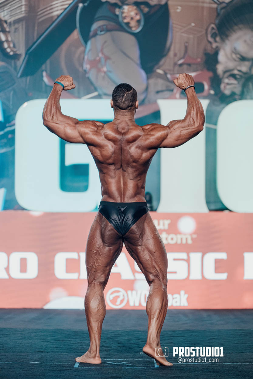 CLASSIC MEN’S PHYSIQUE. Photo & Video Production Studio #1