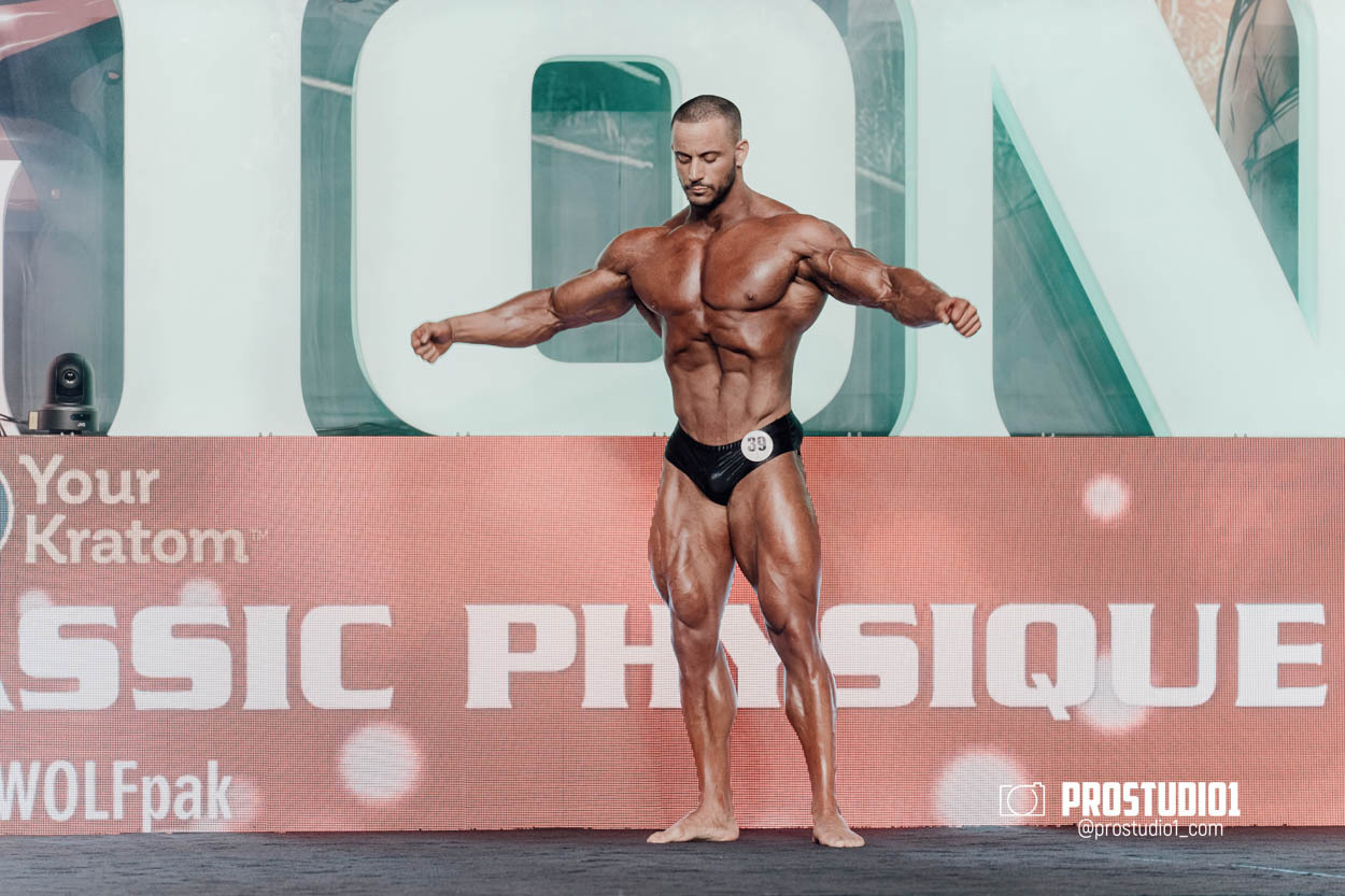 CLASSIC MEN’S PHYSIQUE. Photo & Video Production Studio #1