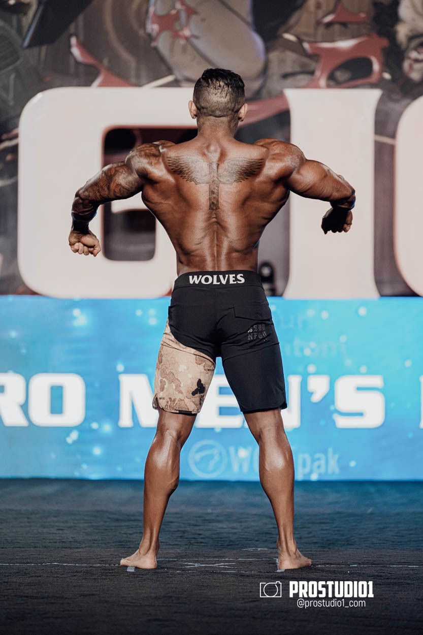 MEN’S PHYSIQUE. Photo & Video Production Studio #1