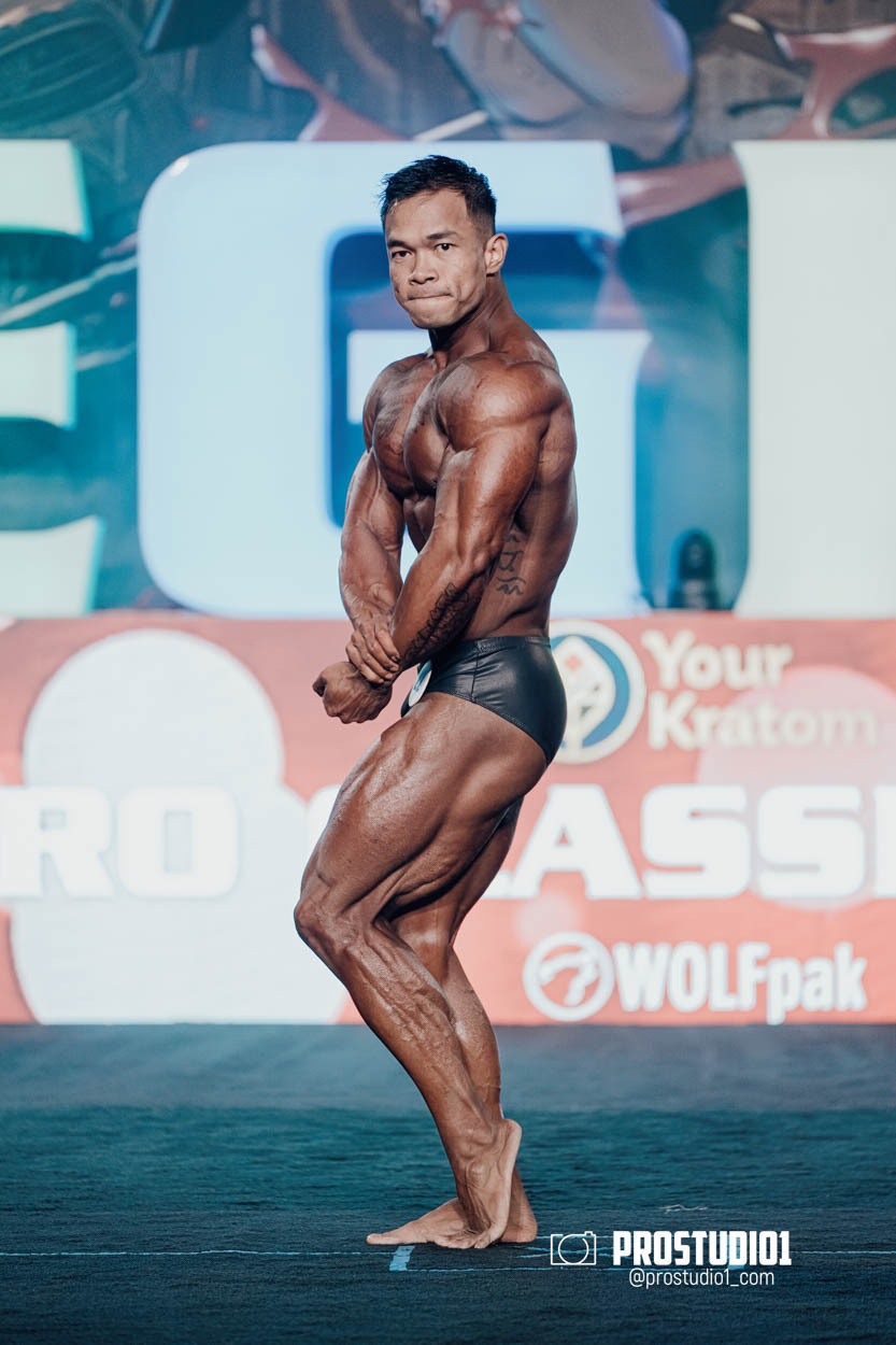 CLASSIC MEN’S PHYSIQUE. Photo & Video Production Studio #1