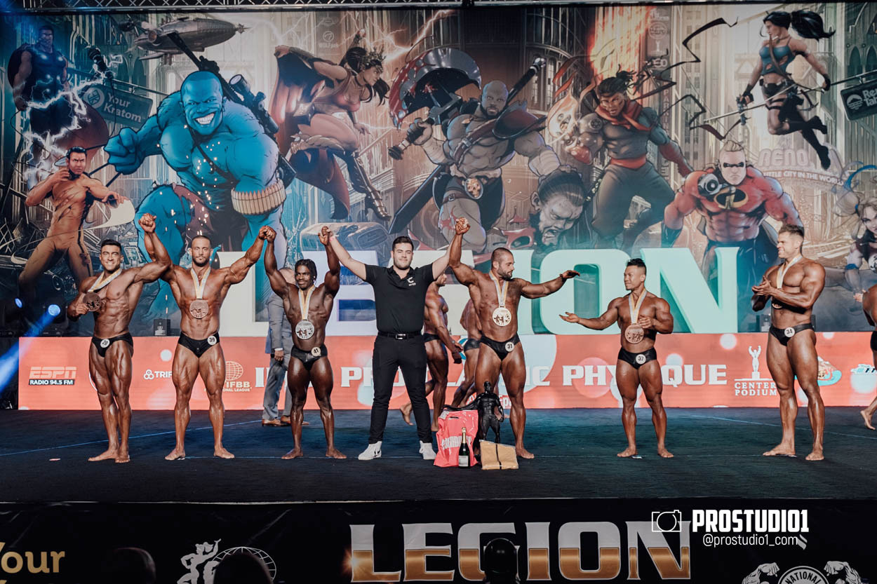 CLASSIC MEN’S PHYSIQUE. Photo & Video Production Studio #1