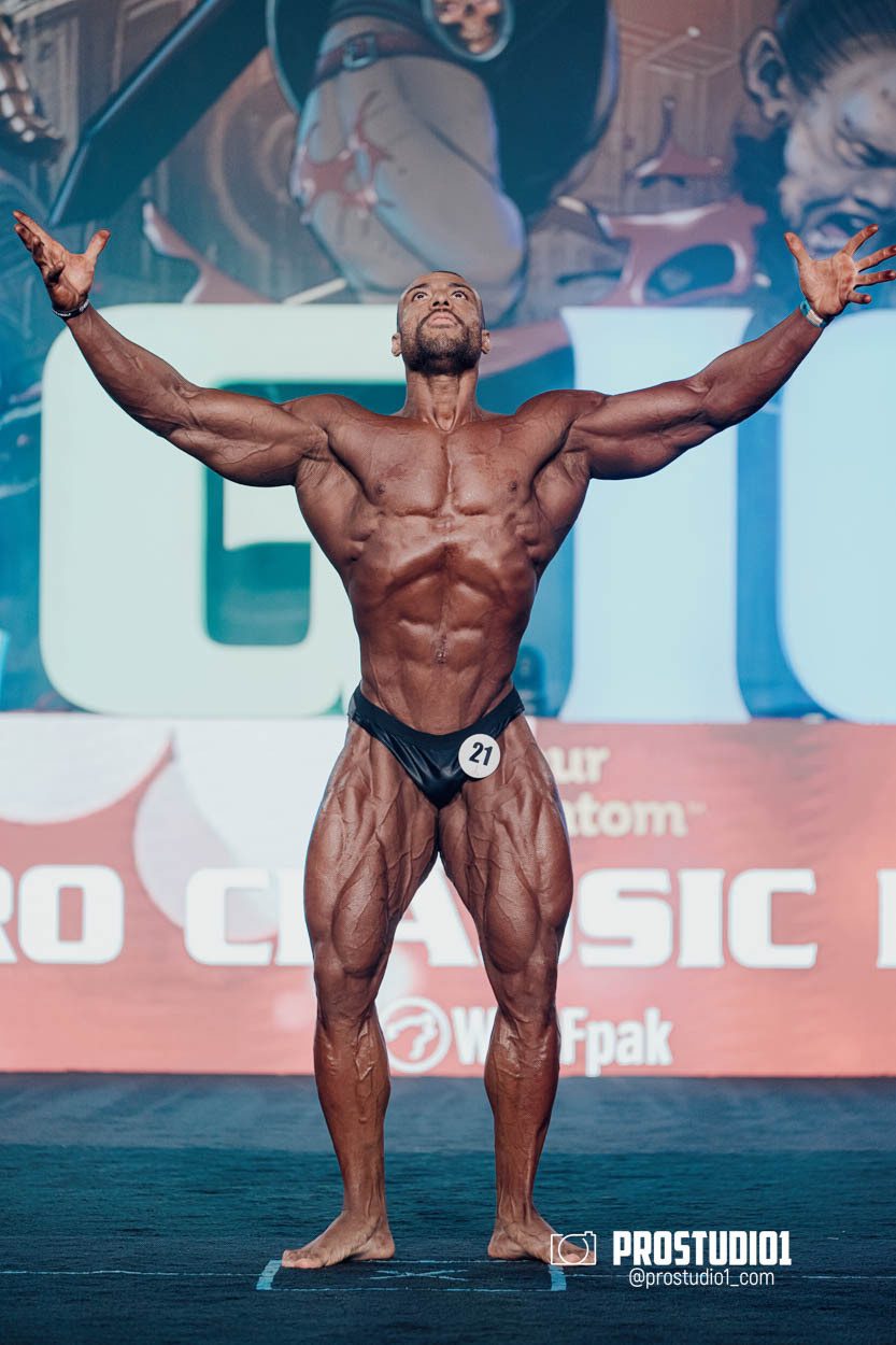 CLASSIC MEN’S PHYSIQUE. Photo & Video Production Studio #1