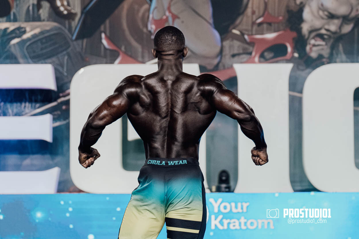 MEN’S PHYSIQUE. Photo & Video Production Studio #1