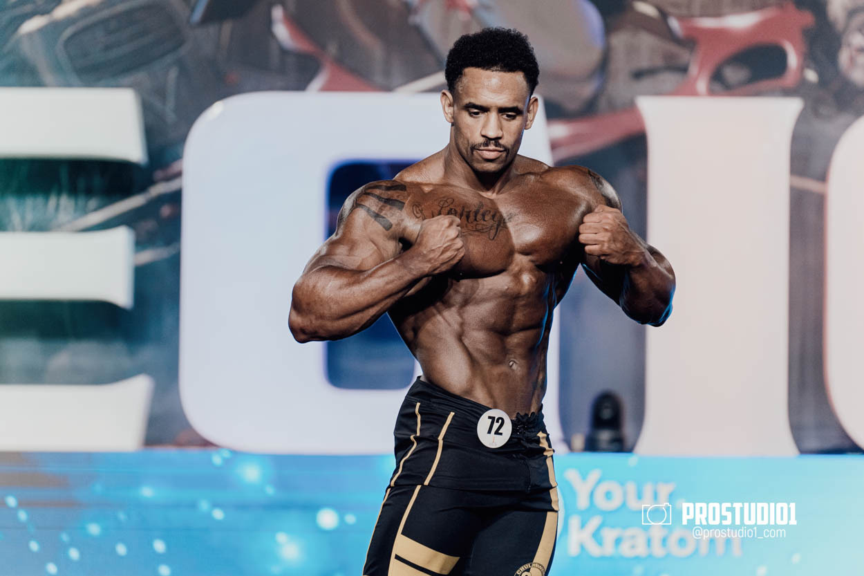 MEN’S PHYSIQUE. Photo & Video Production Studio #1