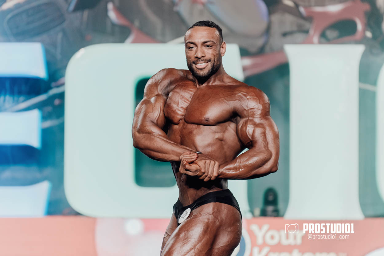 CLASSIC MEN’S PHYSIQUE. Photo & Video Production Studio #1