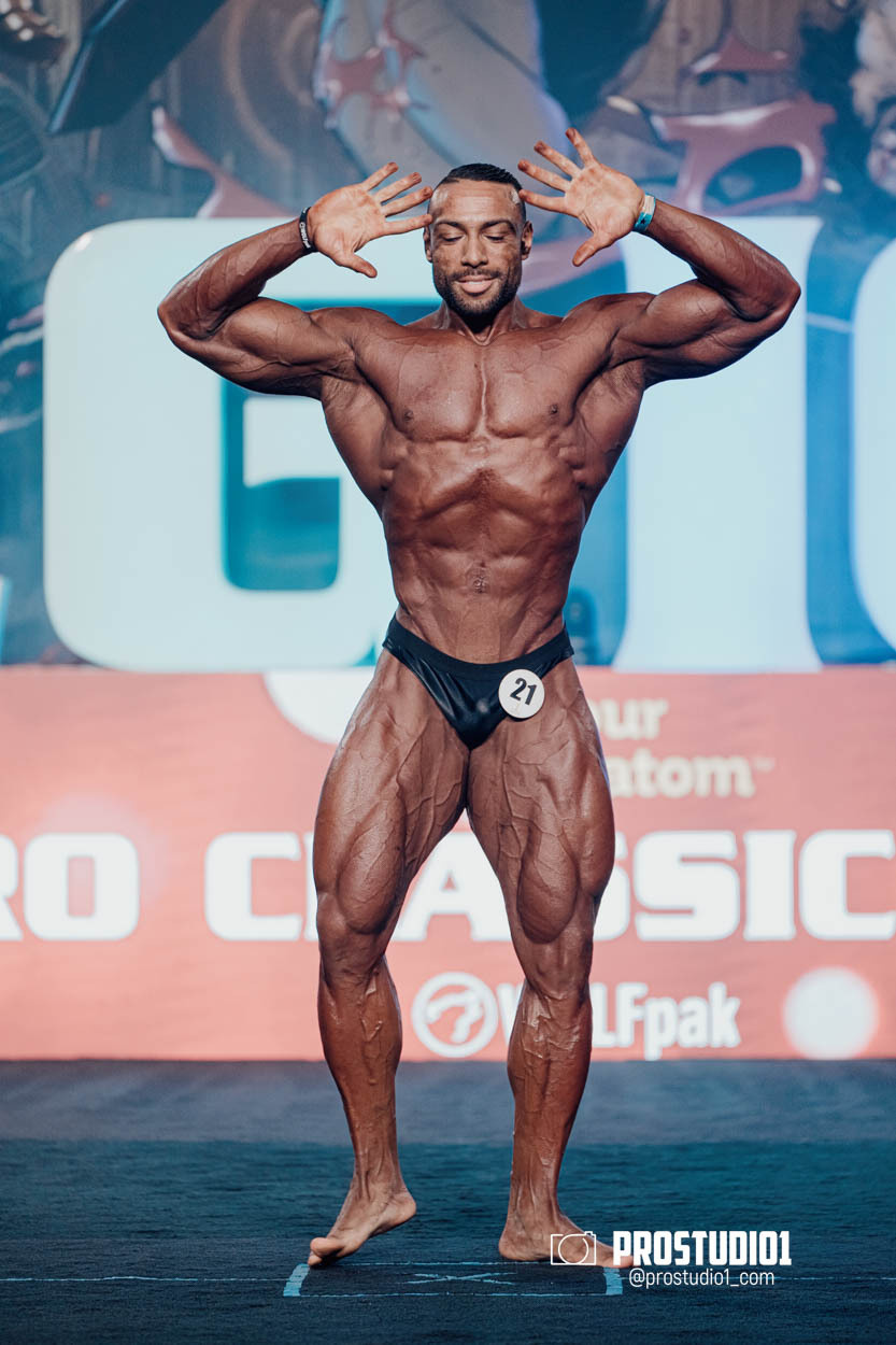 CLASSIC MEN’S PHYSIQUE. Photo & Video Production Studio #1