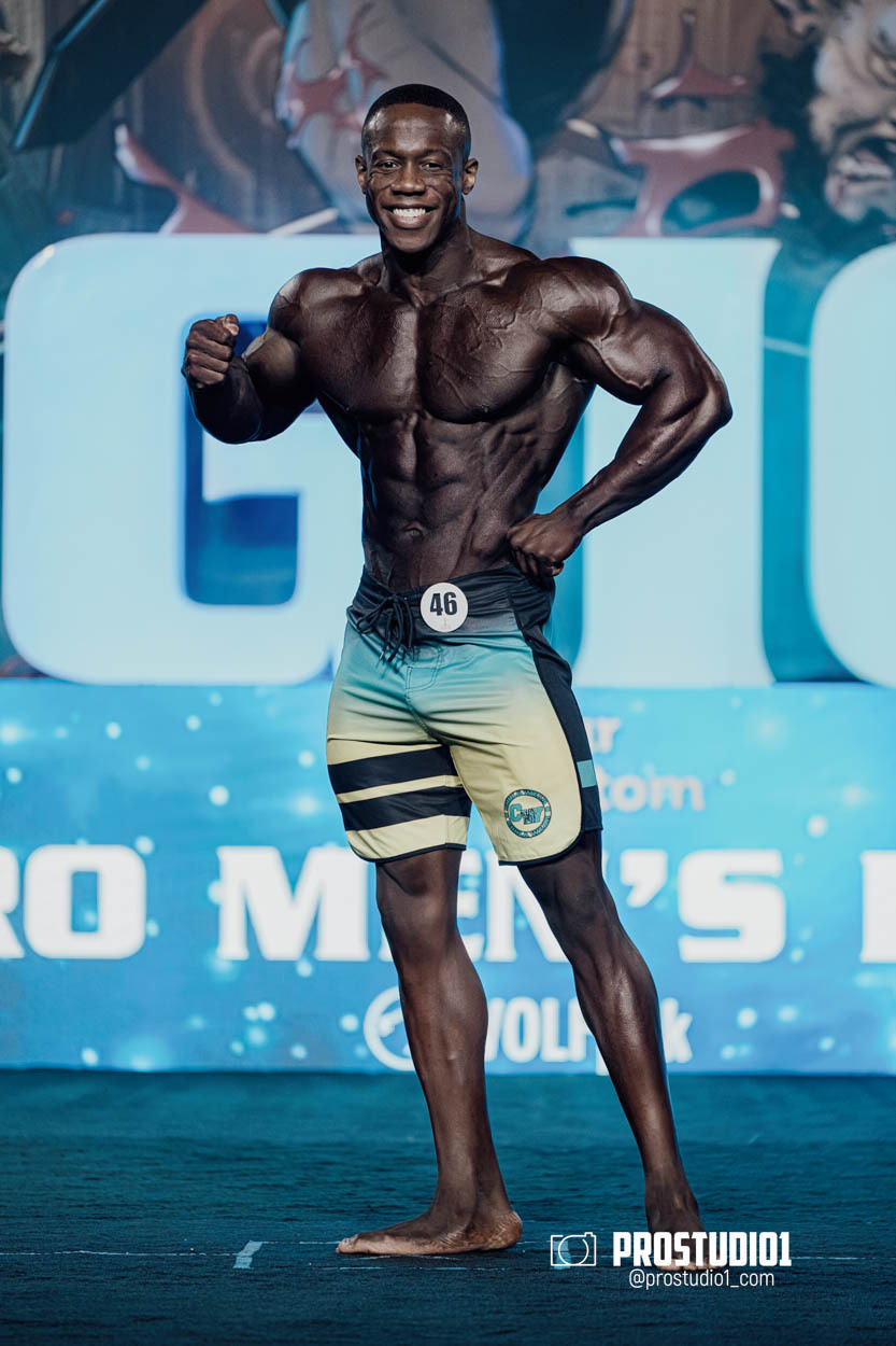 MEN’S PHYSIQUE. Photo & Video Production Studio #1