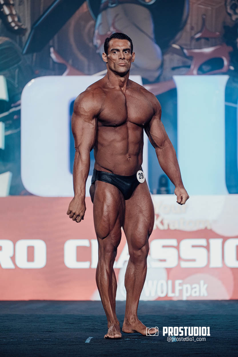 CLASSIC MEN’S PHYSIQUE. Photo & Video Production Studio #1