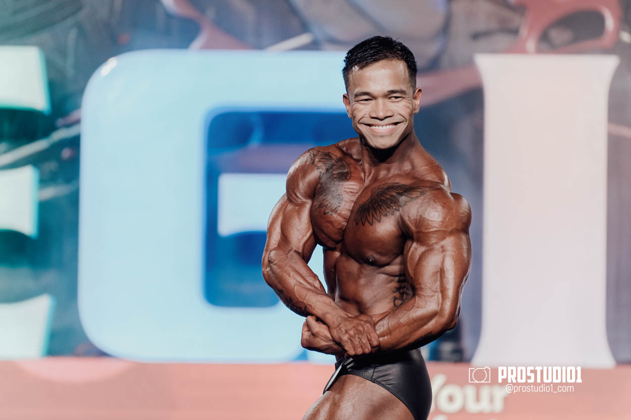 CLASSIC MEN’S PHYSIQUE. Photo & Video Production Studio #1