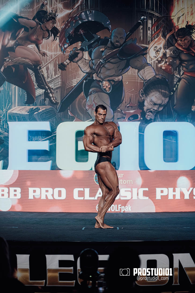 CLASSIC MEN’S PHYSIQUE. Photo & Video Production Studio #1