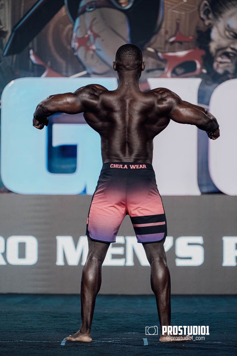 MEN’S PHYSIQUE. Photo & Video Production Studio #1