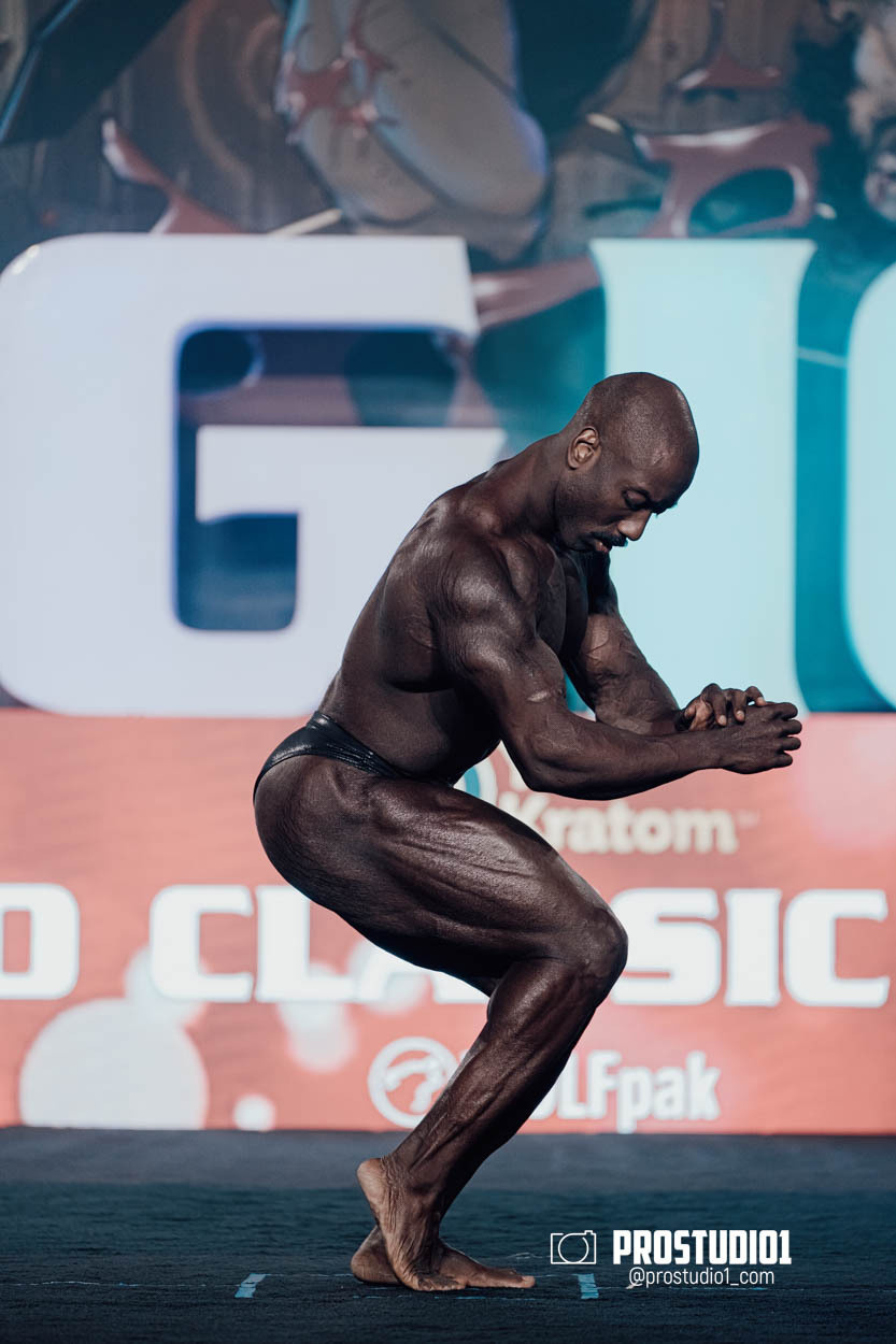 CLASSIC MEN’S PHYSIQUE. Photo & Video Production Studio #1