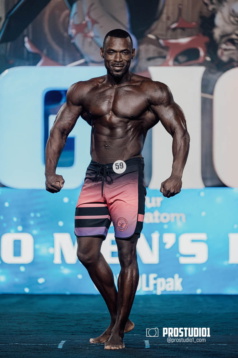 MEN’S PHYSIQUE. Photo & Video Production Studio #1