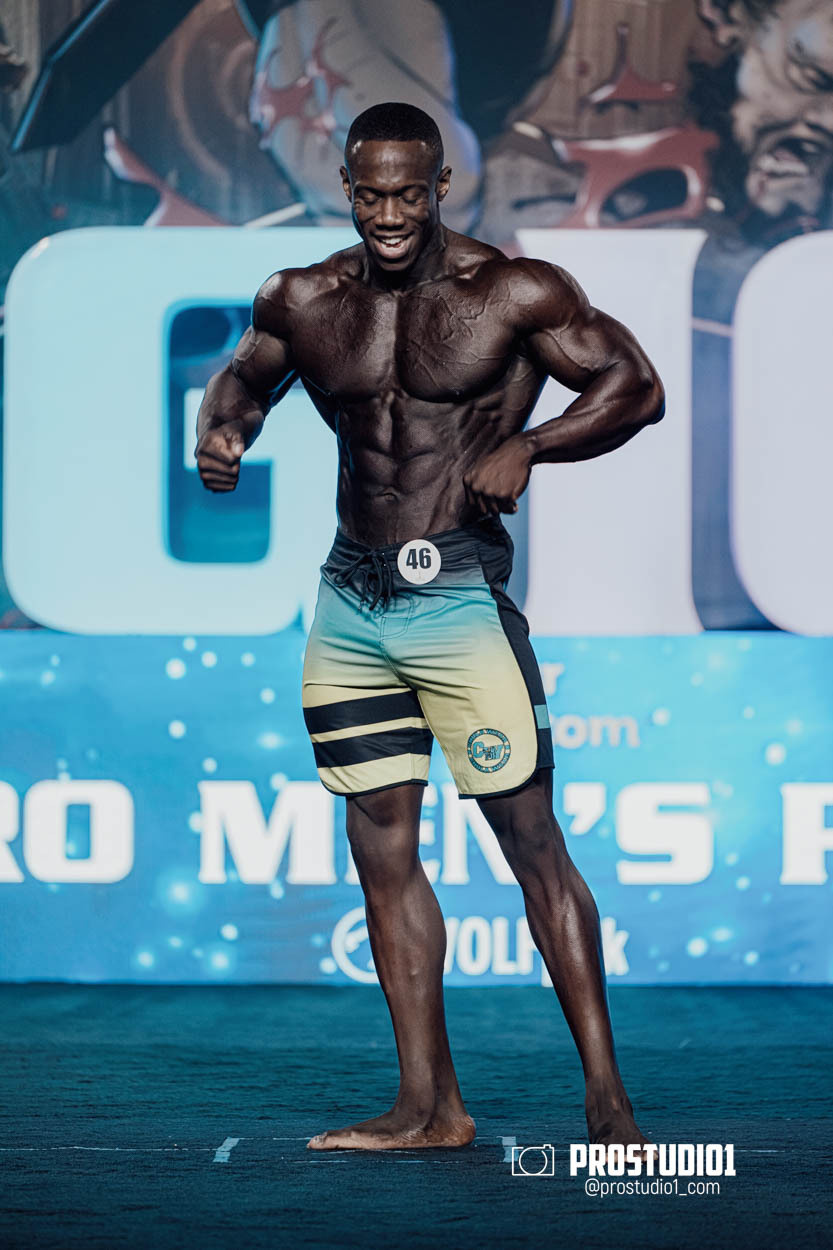 MEN’S PHYSIQUE. Photo & Video Production Studio #1