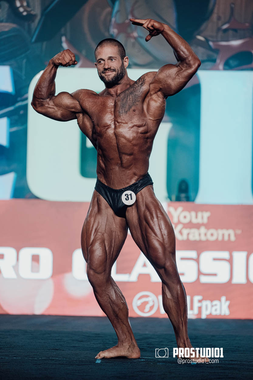 CLASSIC MEN’S PHYSIQUE. Photo & Video Production Studio #1