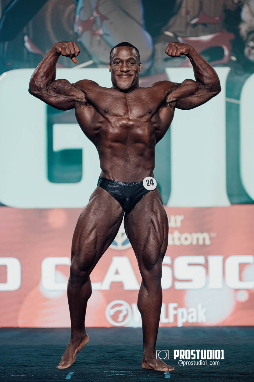 CLASSIC MEN’S PHYSIQUE. Photo & Video Production Studio #1